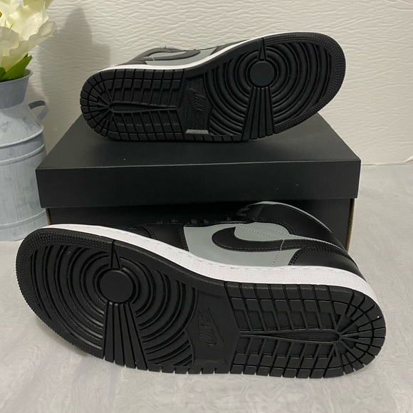 Nike Air Jordan 1 mid men’s - Picture 5 of 10